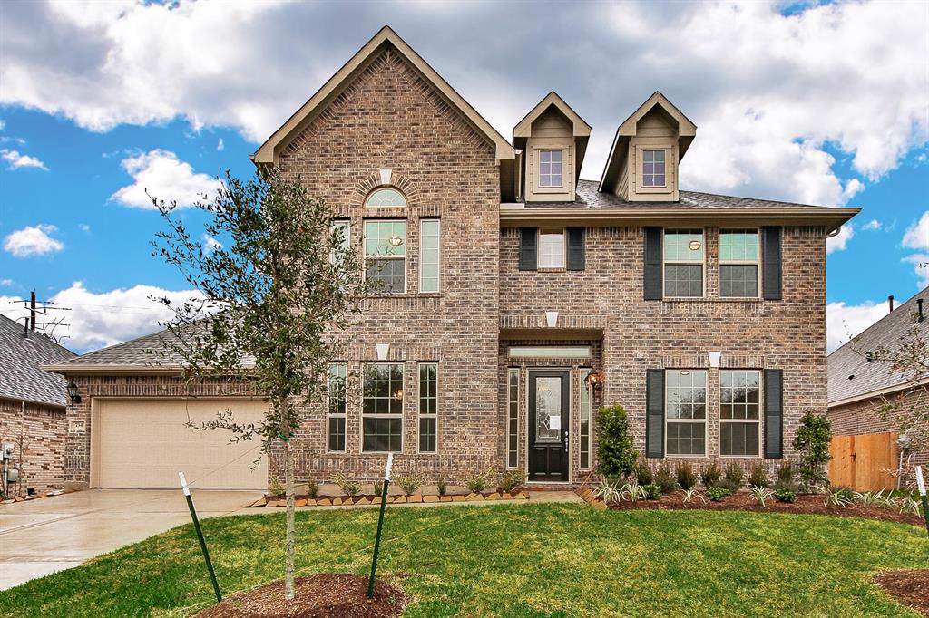 734 Summer Trace Lane - Photo 1