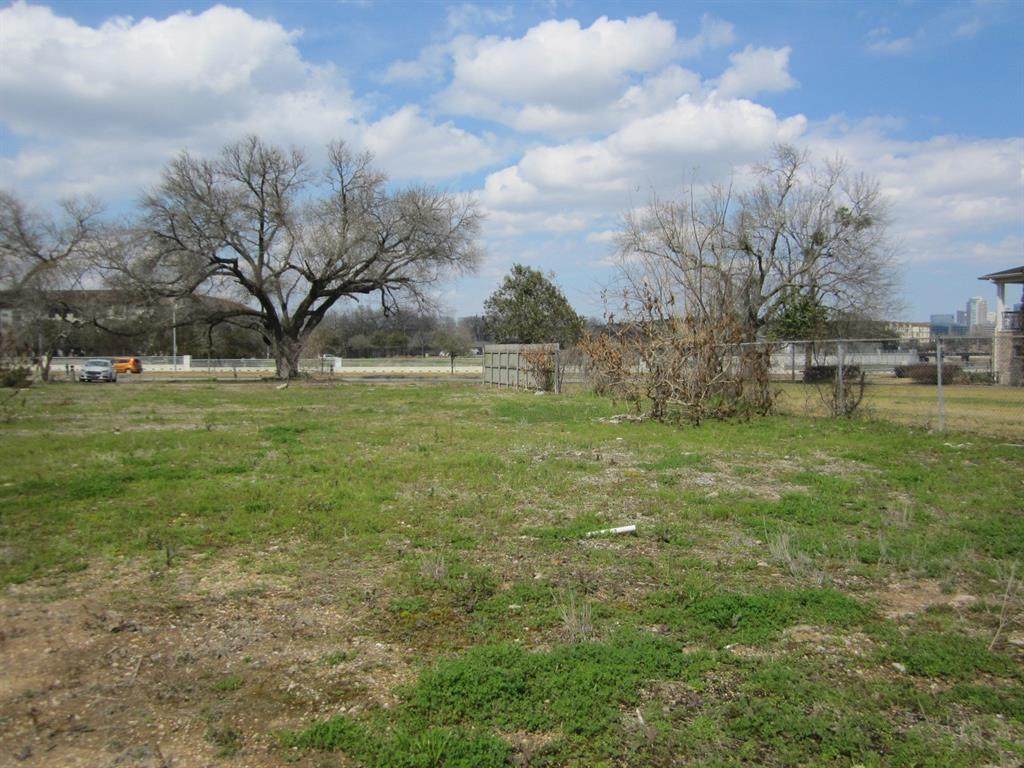 2811 Braeswood Boulevard - Photo 1
