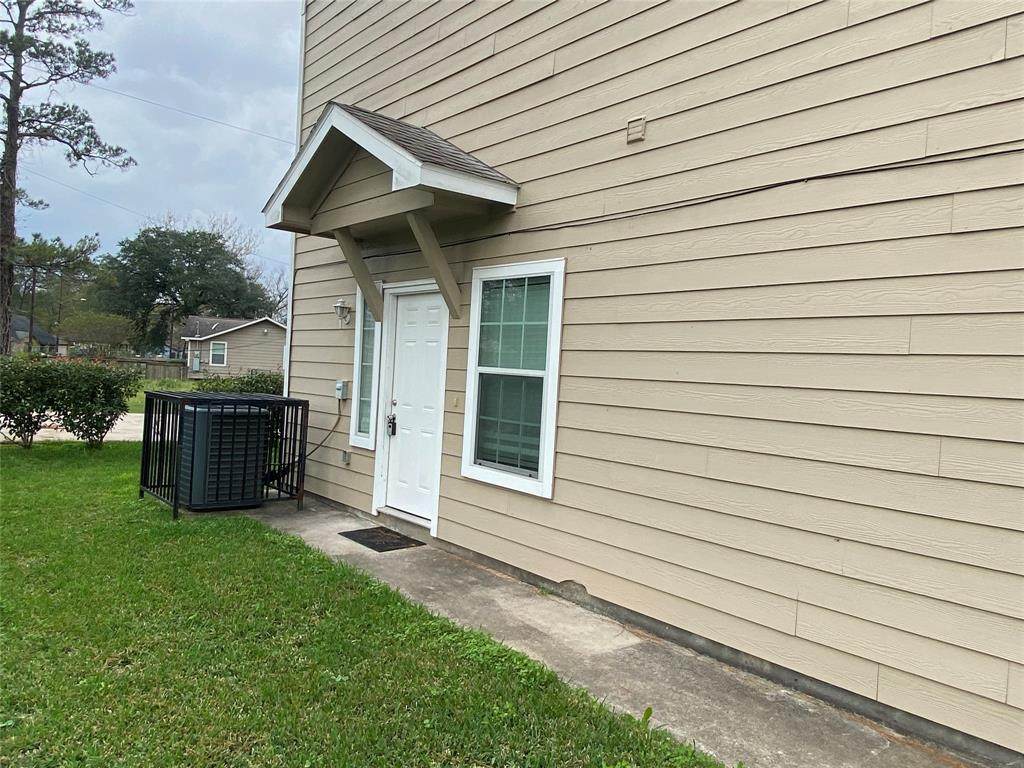 6843 Larkstone Street - Photo 1