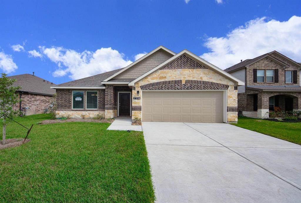 726 Rim Water Drive - Photo 1