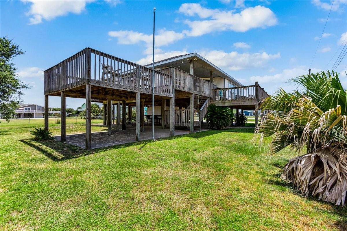 970 Gulfview Drive - Photo 1