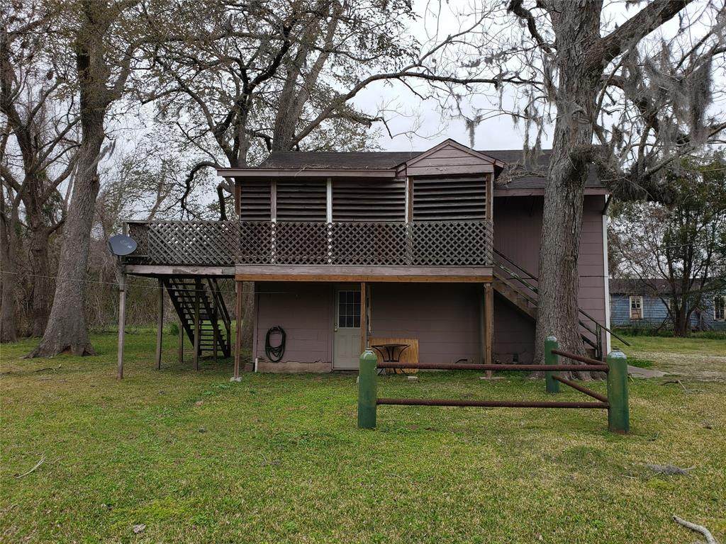 2106 S Columbia Drive - Photo 1