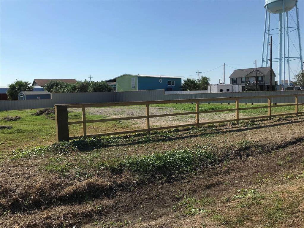 1920 Hwy 87 - Photo 1