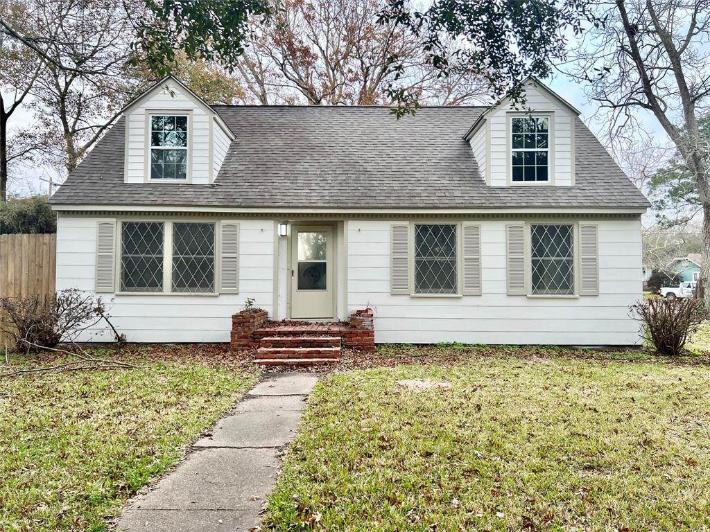 4200 Ferndale Drive - Photo 1