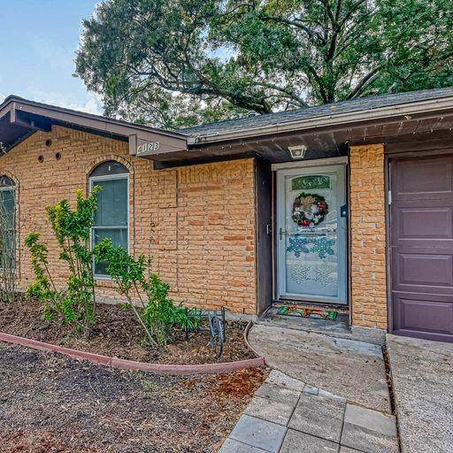 4123 Lou Anne Lane - Photo 1