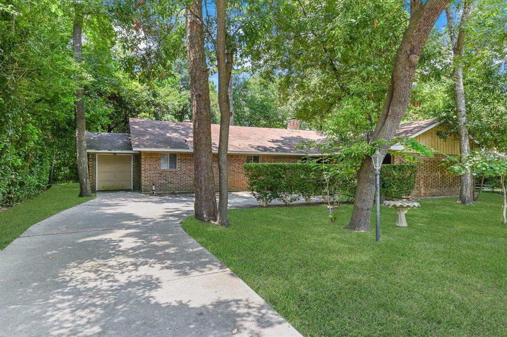 70 Hiwon Drive - Photo 1