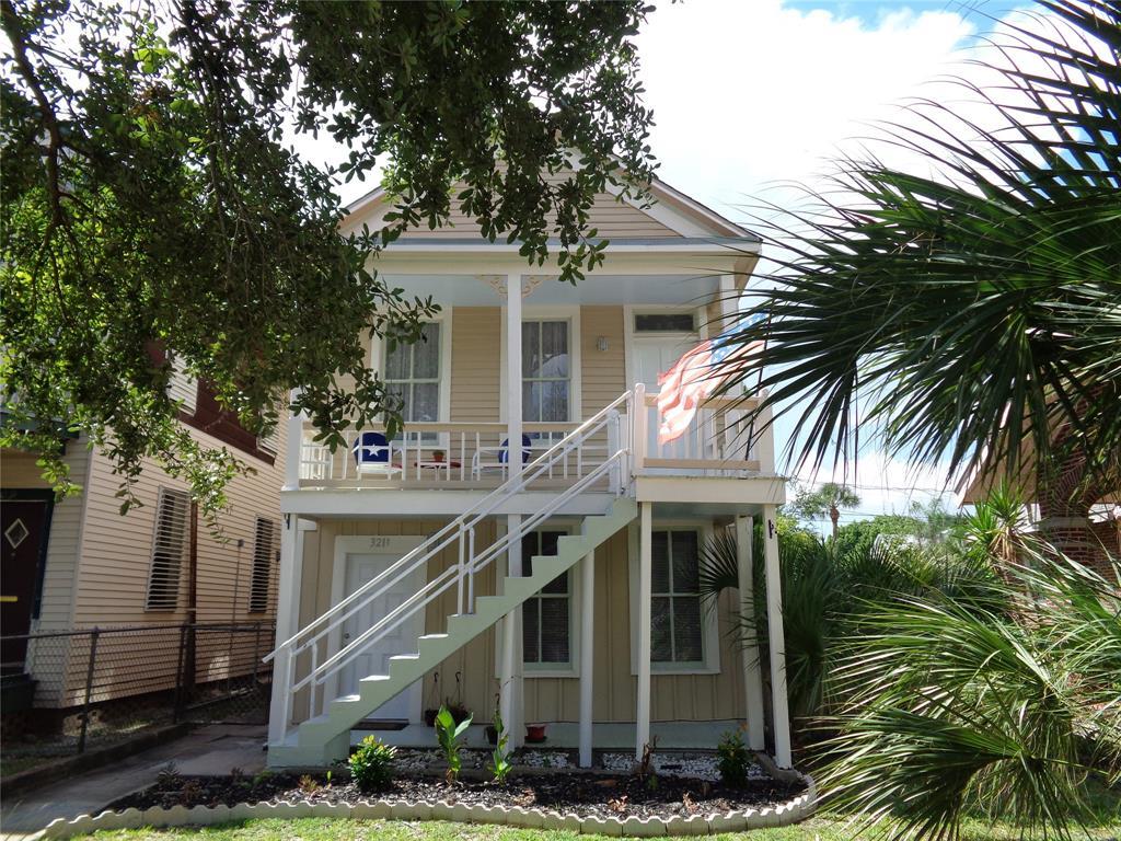 3211 Avenue - Photo 1