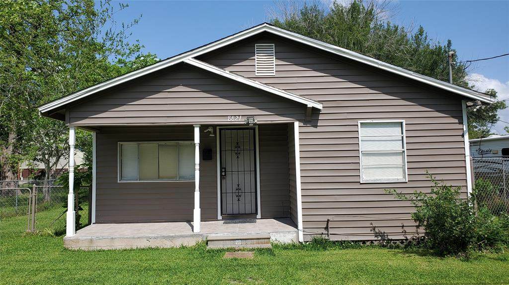 8821 Comal Street - Photo 1