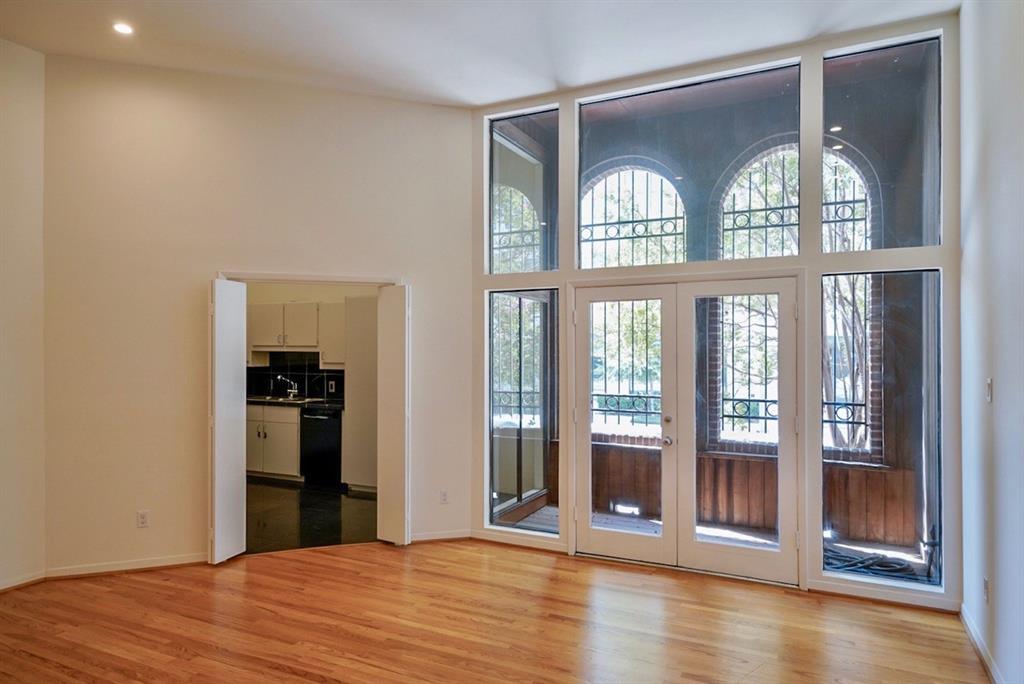 1100 Richmond - Photo 1