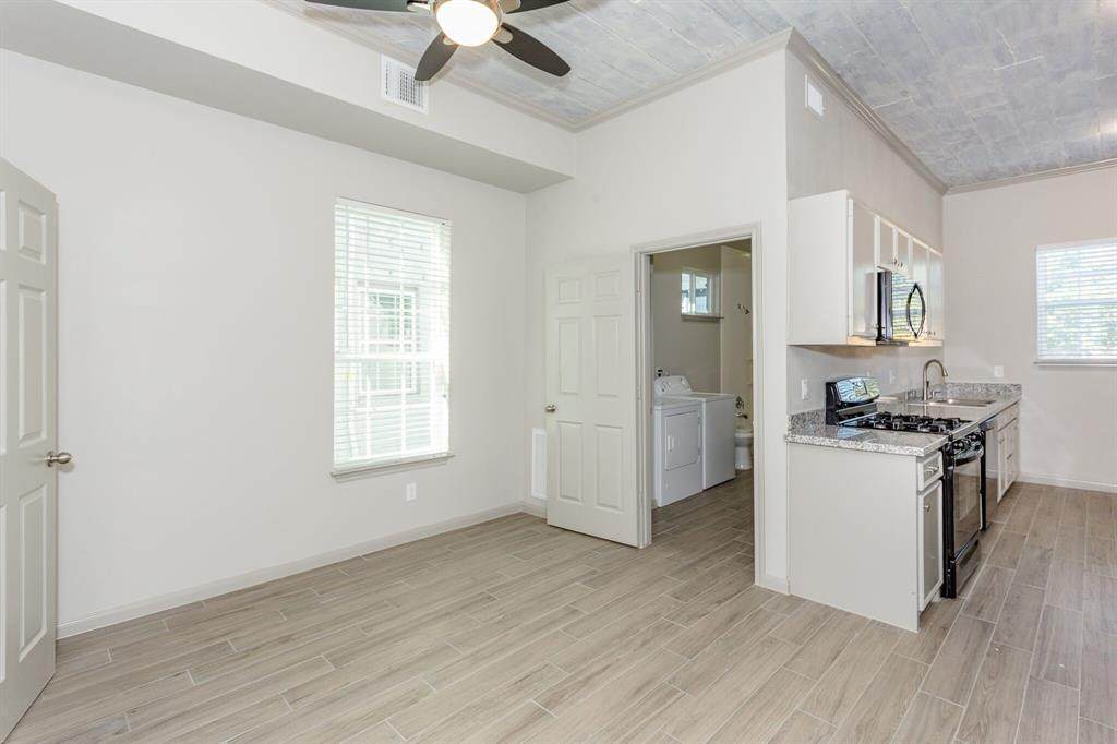 215 Milby Street - Photo 1