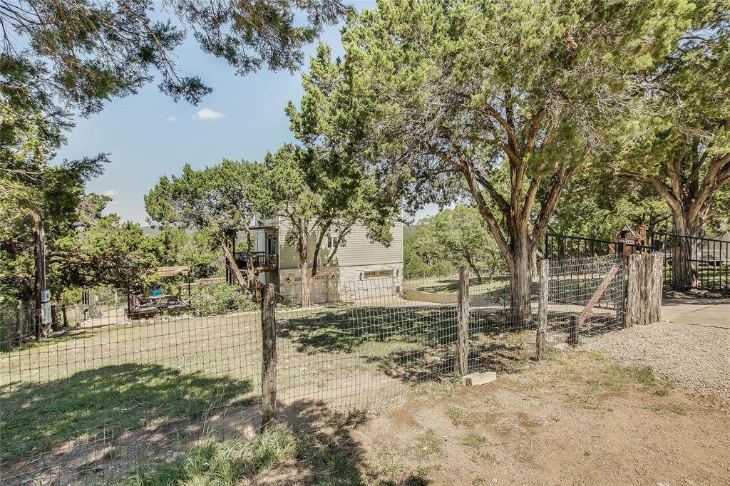 9000 Hobby Lane - Photo 1