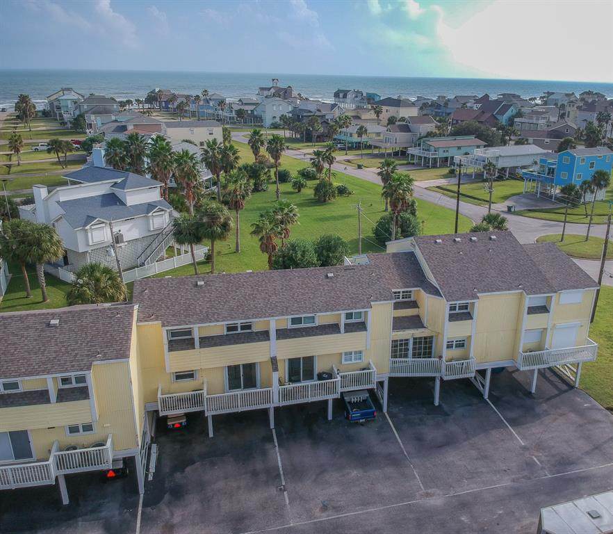302 Jean Lafitte Cove - Photo 1