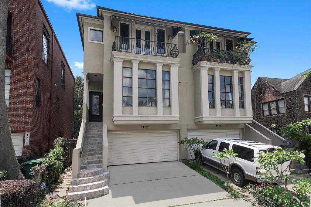 1312 Crocker Street - Photo 1