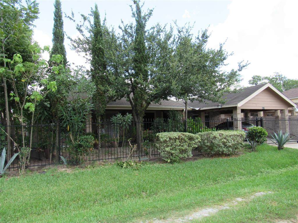 8015 Arrowrock Trail - Photo 1