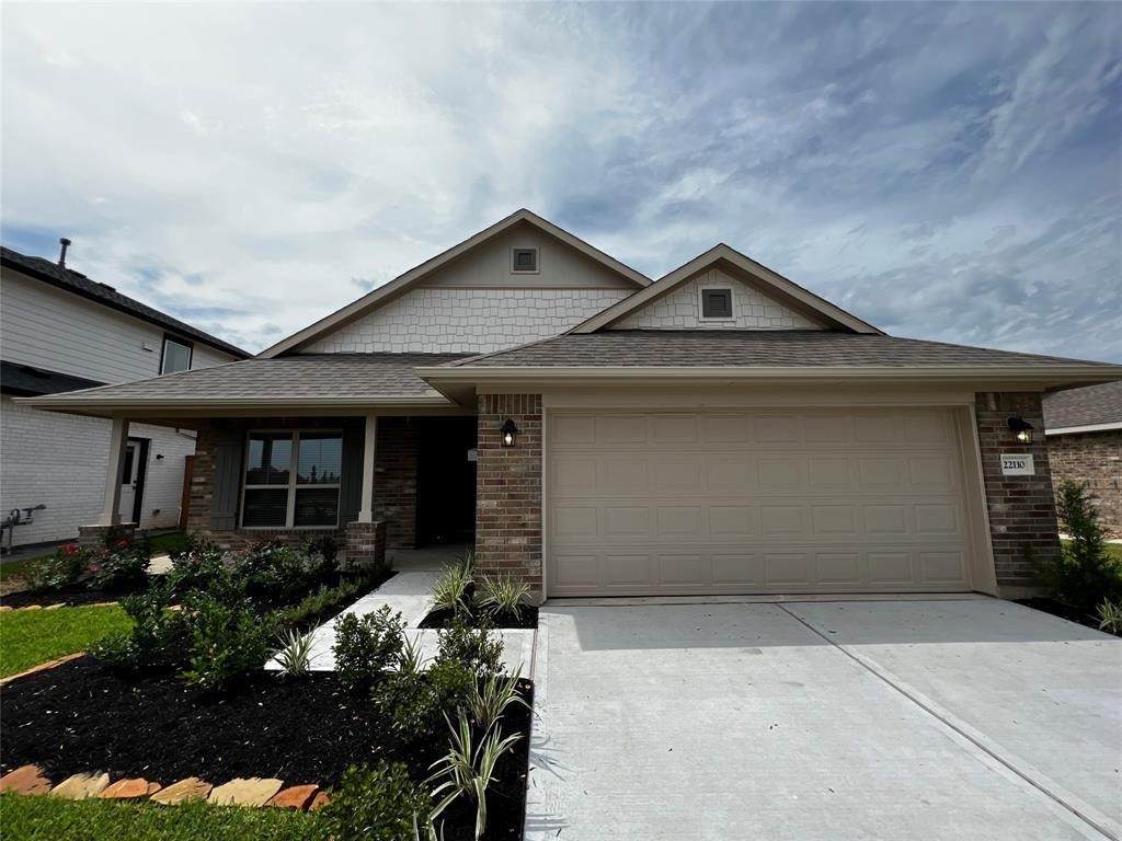 424 Bryan Way - Photo 1