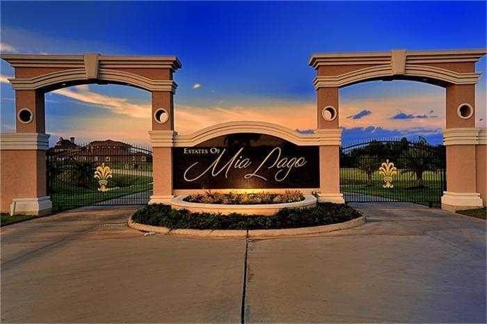138 Mia Lago Drive - Photo 1