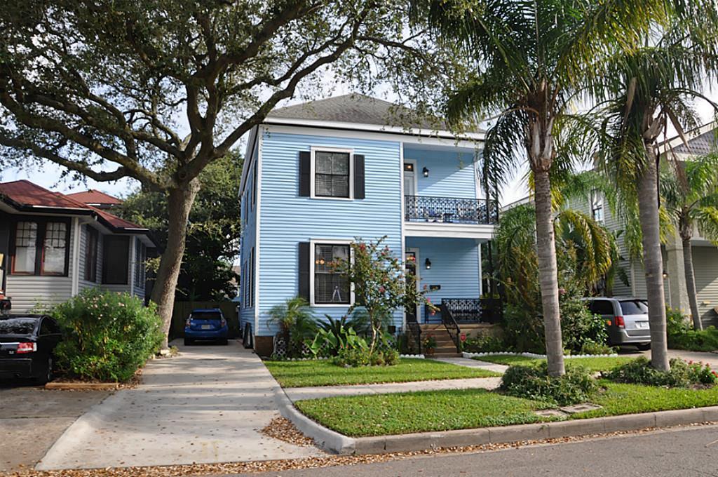 3125 Avenue Q - Photo 1