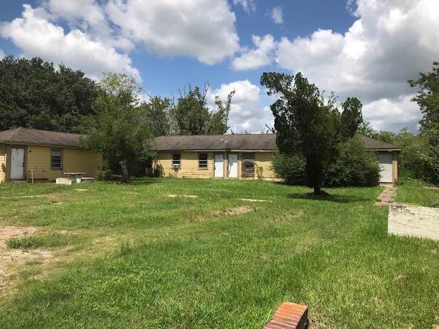 211 Lulac Street - Photo 1