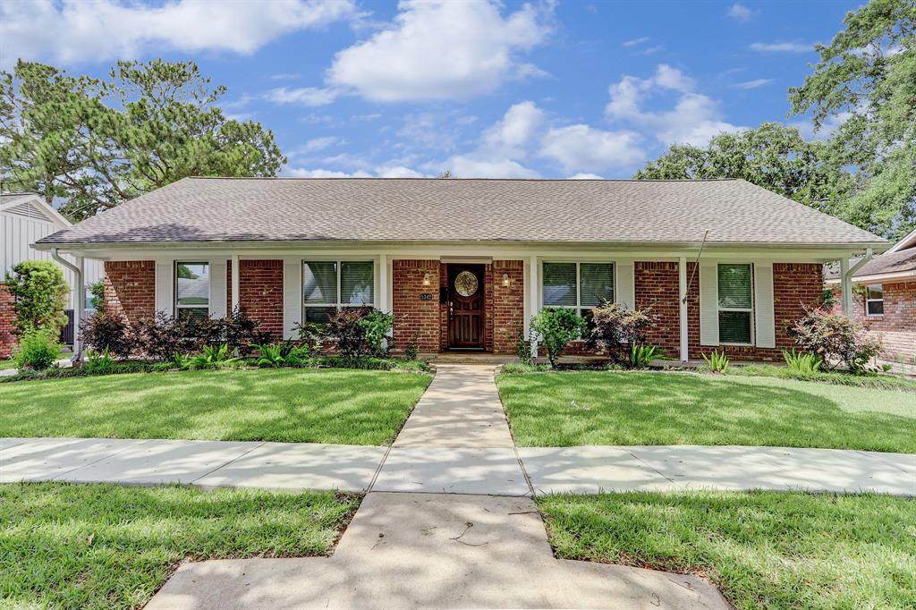 5342 Rutherglenn Drive - Photo 1