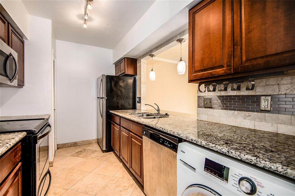 1811 Stoney Brook Drive - Photo 1