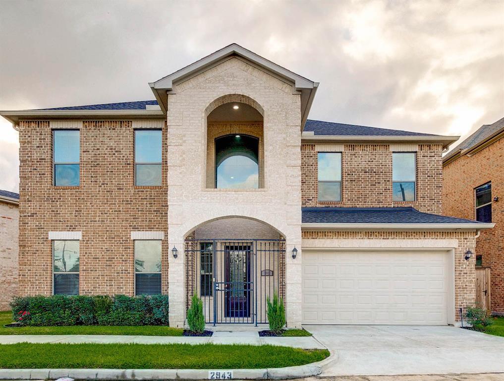 2943 Oak Pointe Boulevard - Photo 1