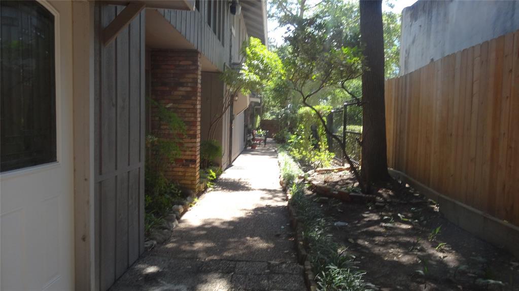 4944 Woodway Drive - Photo 1