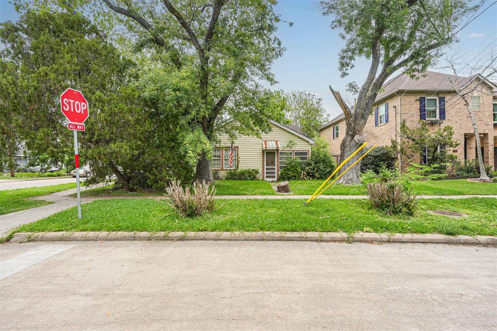4260 Dartmouth Avenue - Photo 1