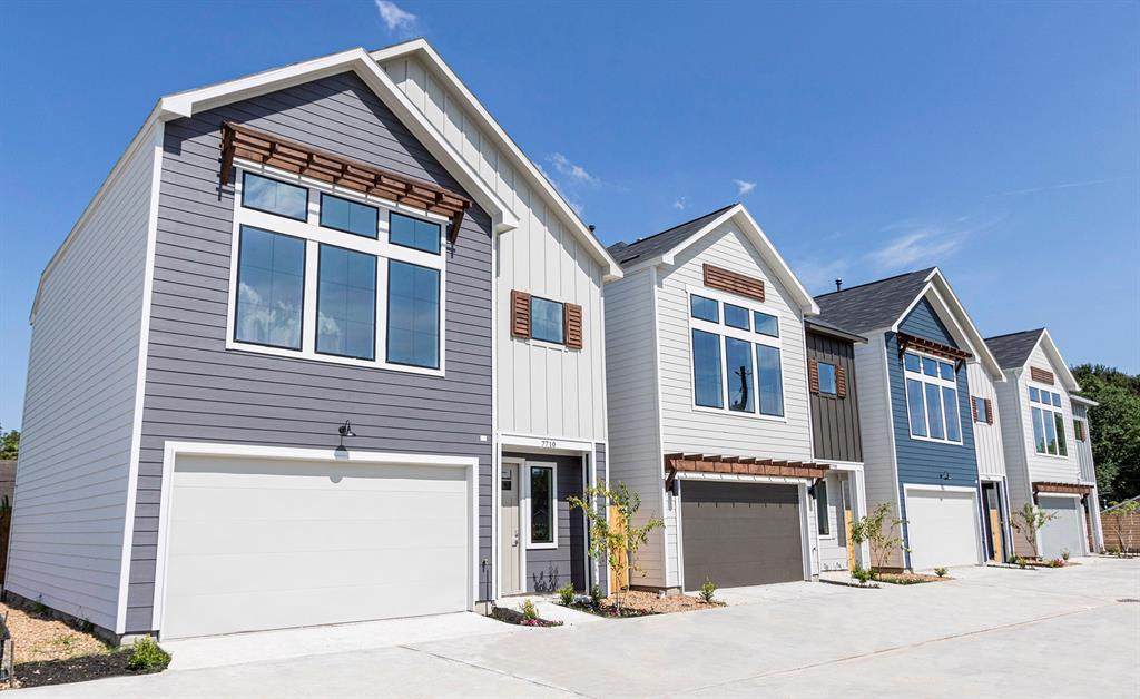7713 Kivu Lane - Photo 1