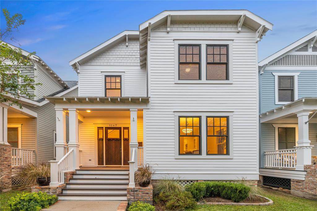 1247 Waverly Street - Photo 1