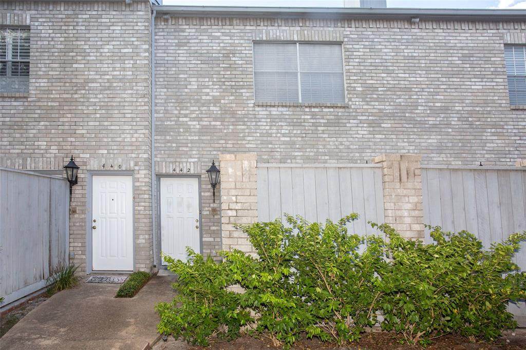 442 Wilcrest Drive - Photo 1