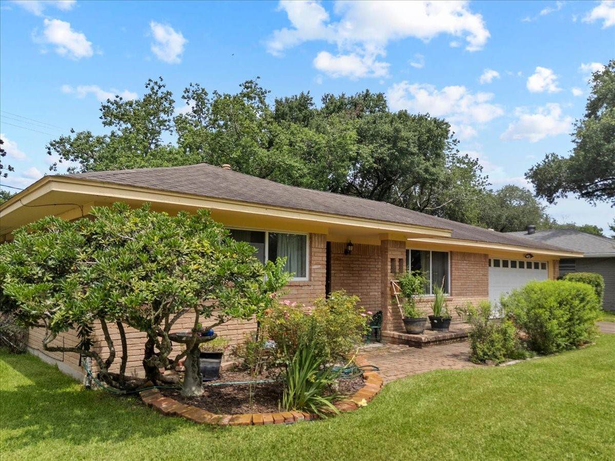 11518 Mullins Drive - Photo 1