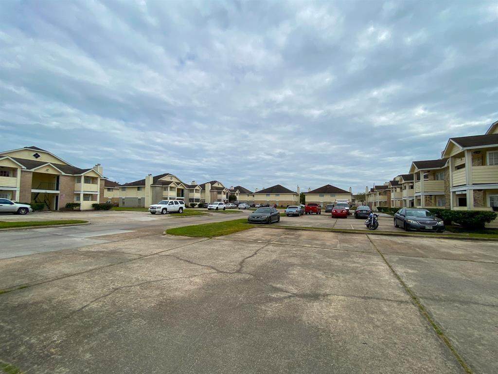 1310 Brenda Lane - Photo 1