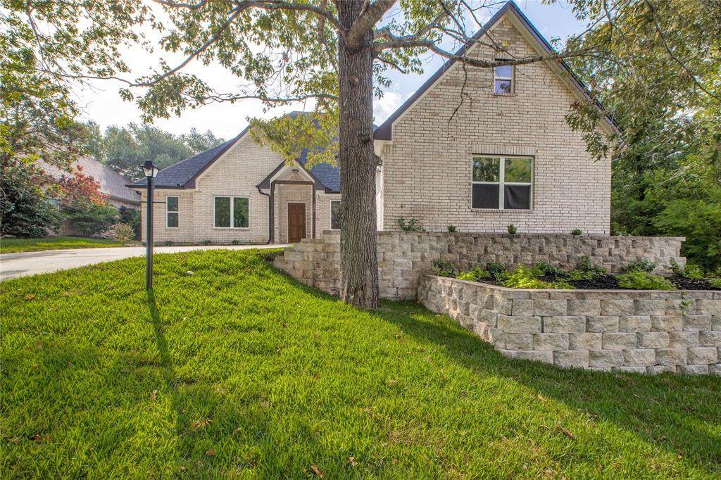 229 Bluehill Drive - Photo 1