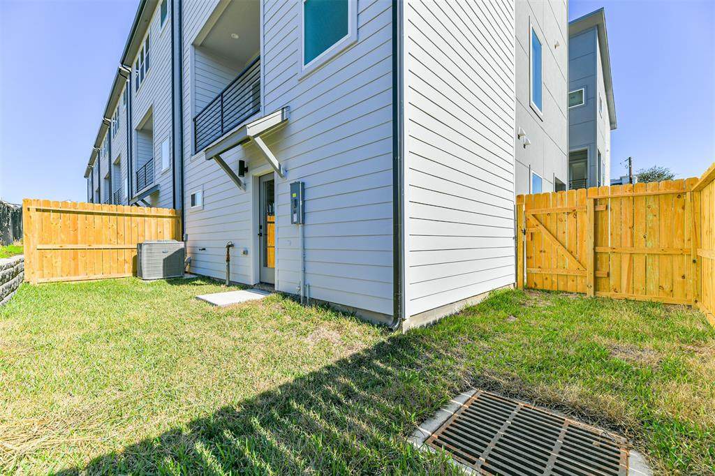 2844 Cline Street - Photo 1