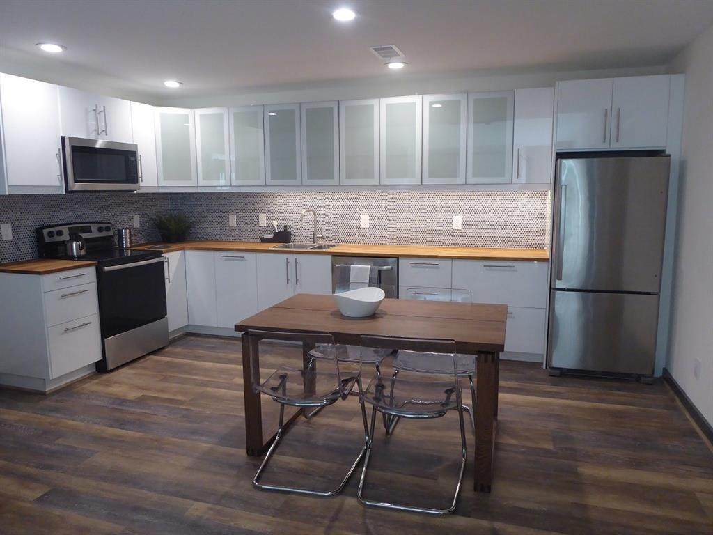 7900 Stadium Drive - Photo 1
