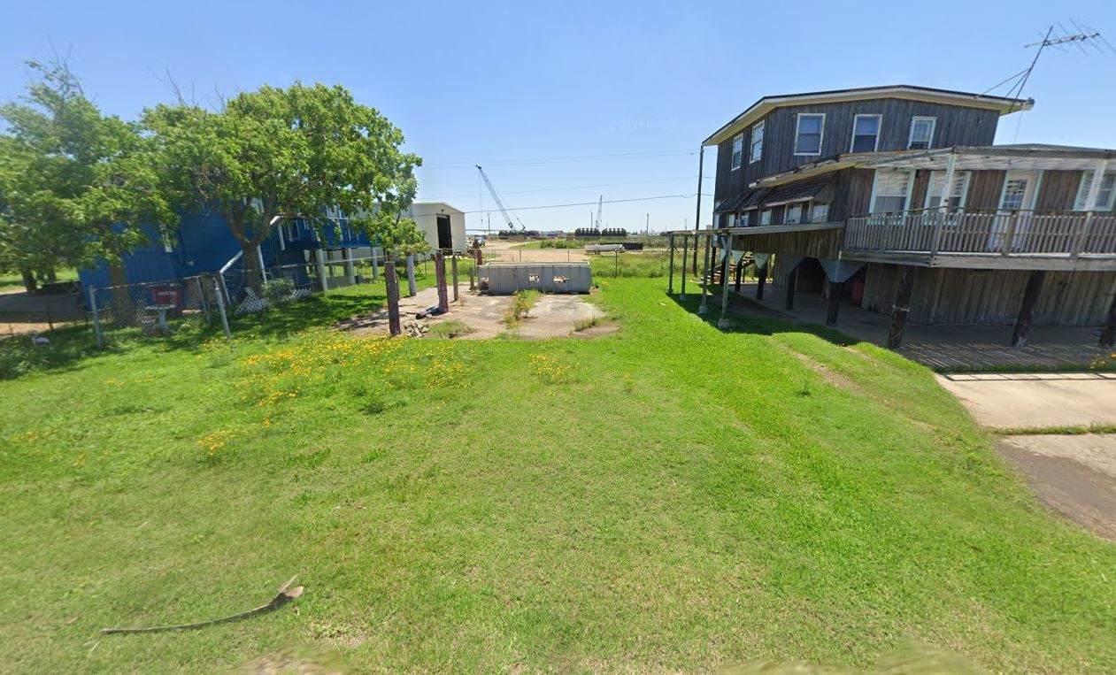 1122 Gulfview Street - Photo 1
