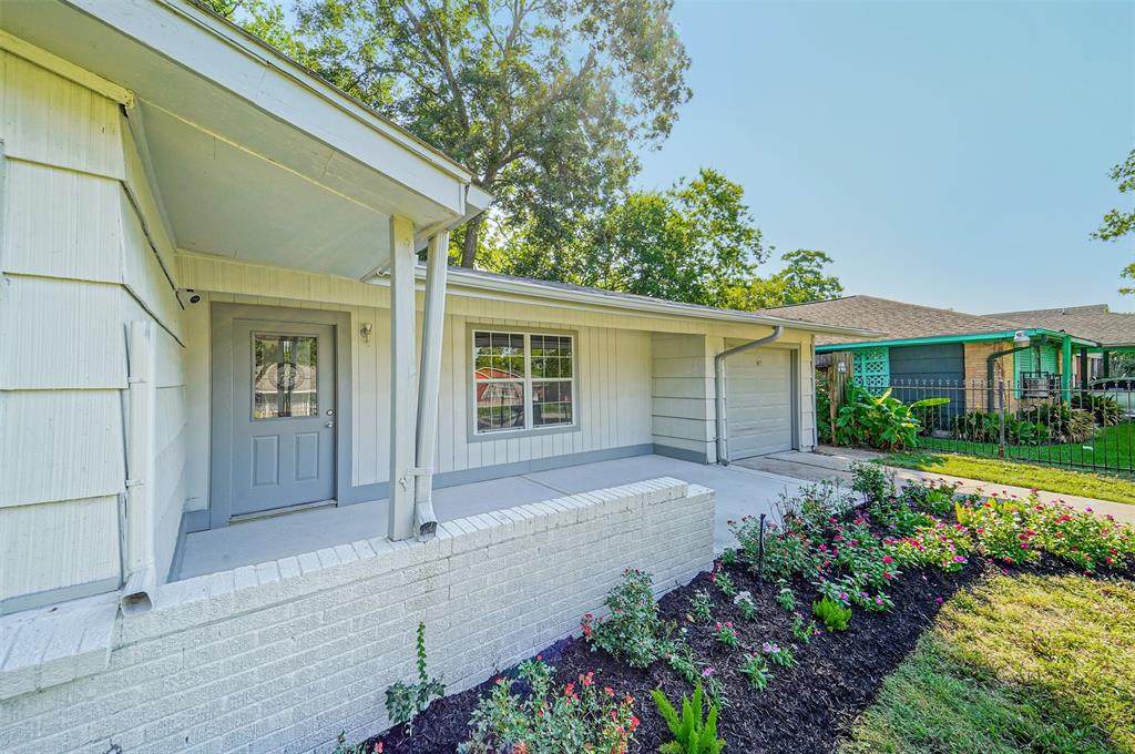 5626 Windemere Street - Photo 1