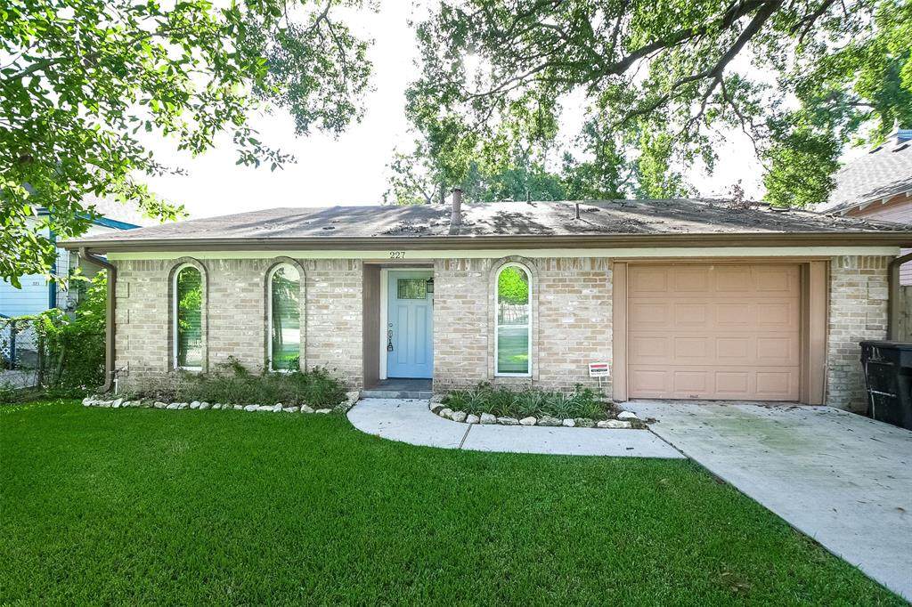 227 Delmar Street - Photo 1