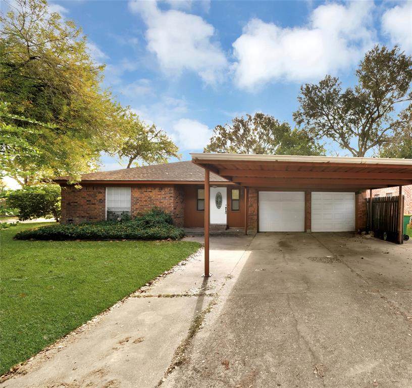 811 Northbend Drive - Photo 1