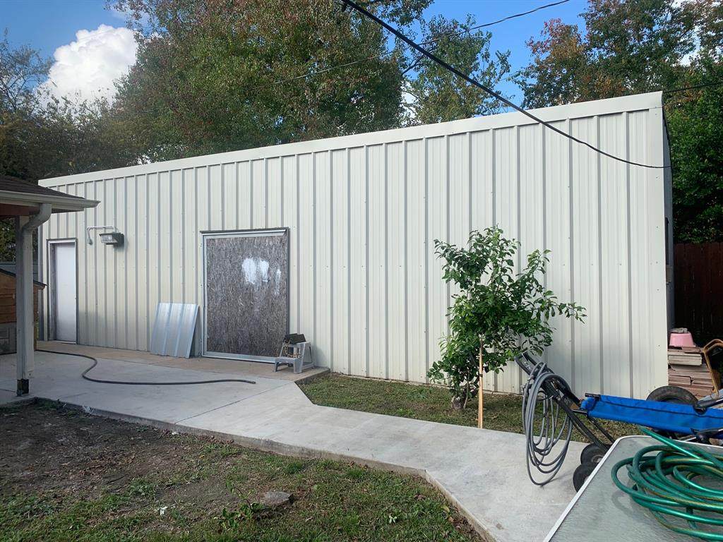 266 Riverwood Drive - Photo 1