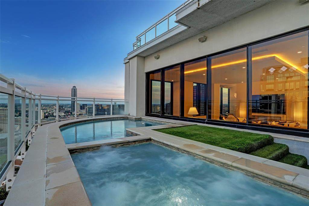 1409 Post Oak Boulevard - Photo 1