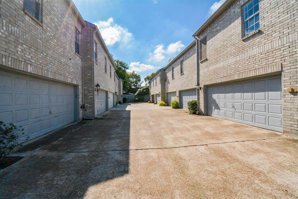 660 Wilcrest Drive - Photo 1