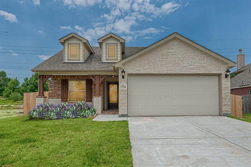 15031 Meadow Glen N - Photo 1