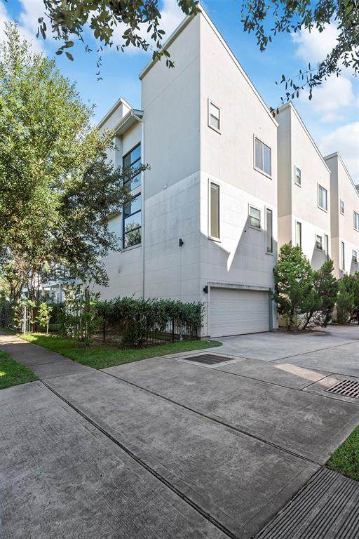 802 Waverly Street - Photo 1