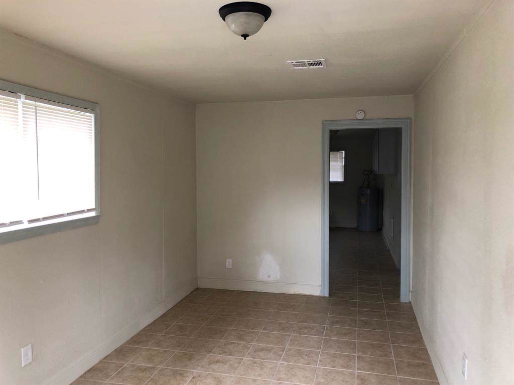 3345 Linn Street - Photo 1