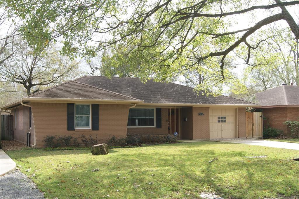 2215 Chantilly Lane - Photo 1
