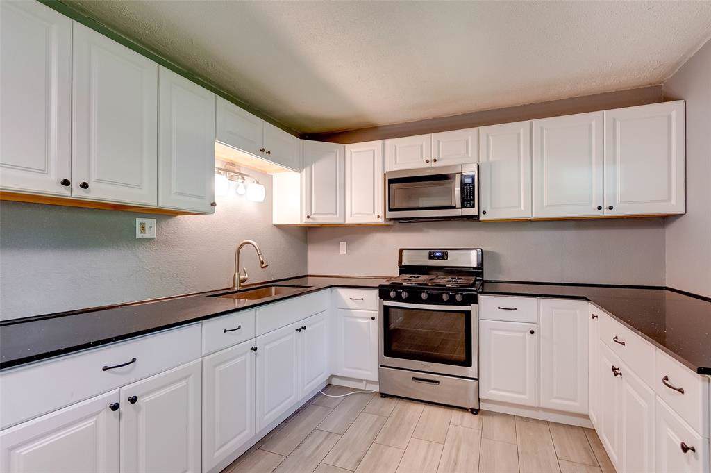 803 Emily Avenue - Photo 1