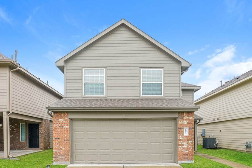 18523 Tarlo River Drive - Photo 1