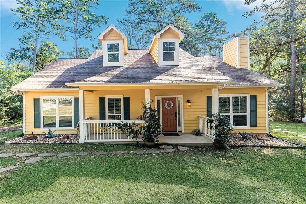 193 Oak Hollow Boulevard - Photo 1