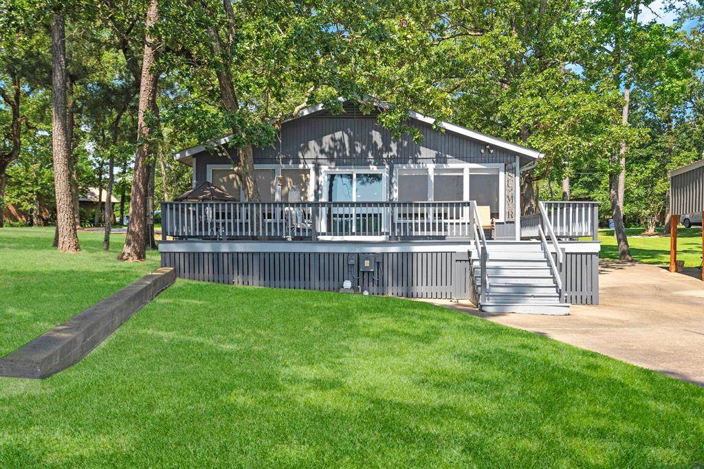 20 Lake Shore Drive - Photo 1